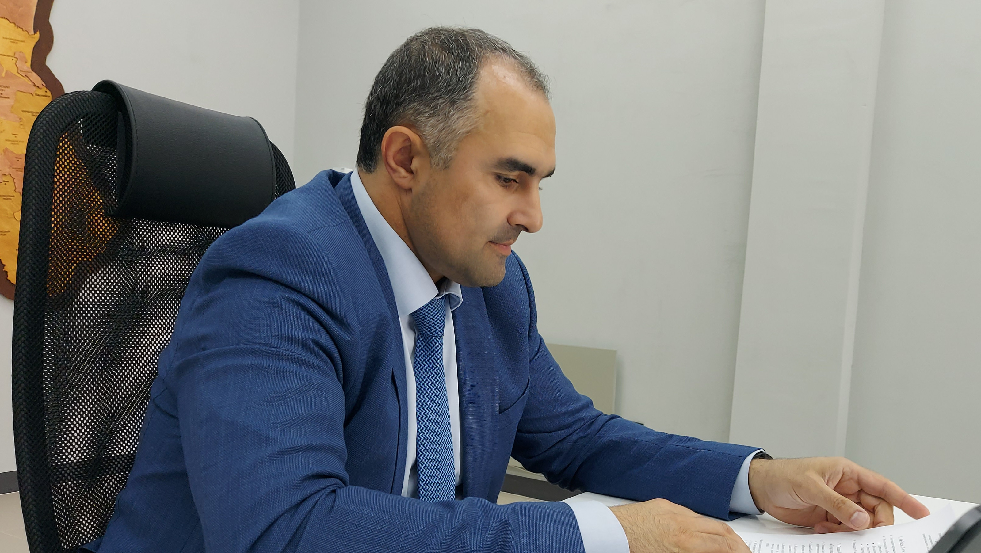 Юрий Гамзатов проведет выездной прием граждан в Левашинском районе