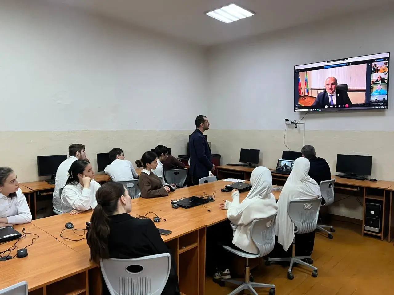 Дагестан в проекте «Цифровой ликбез»: как защититься в мессенджерах?