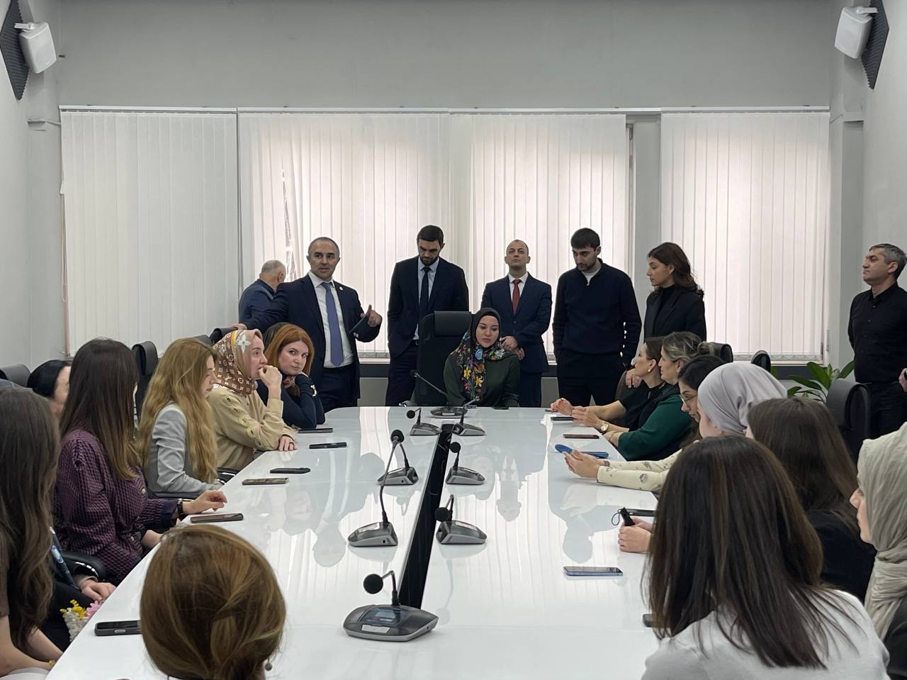 Коллектив Минцифры РД и МФЦ Дагестана поддержат пострадавших от стихии