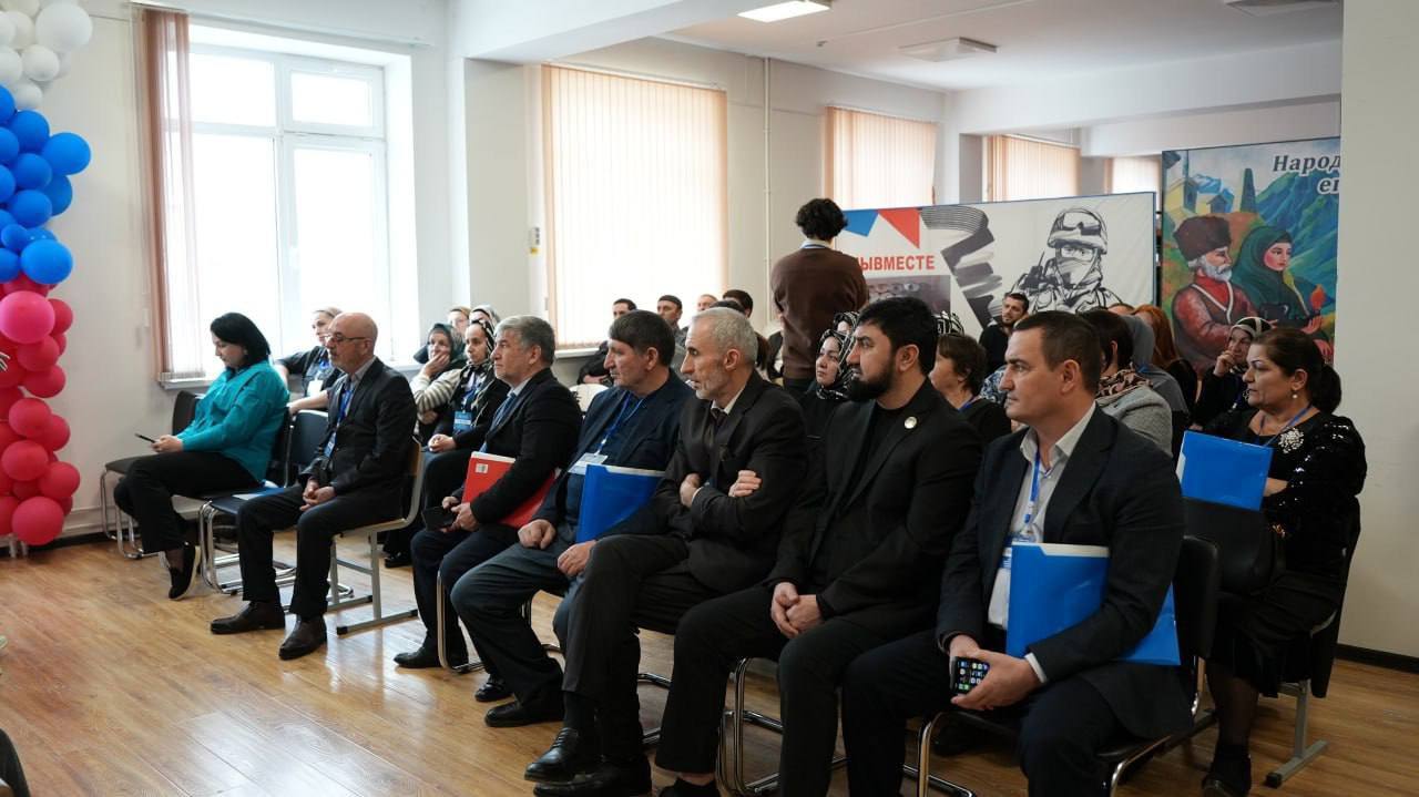 Семинар по вопросам развития госпабликов и борьбе с фейками прошел в Хасавюрте