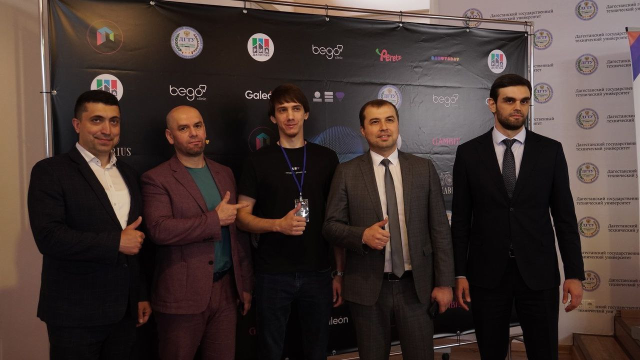 В Махачкале порядка 200 представителей IT-индустрии принимают участие в «Хакатон – 2023»
