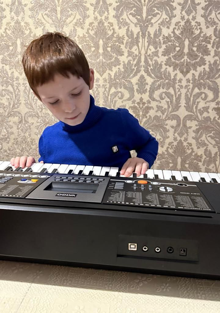 Синтезатор для маленького музыканта