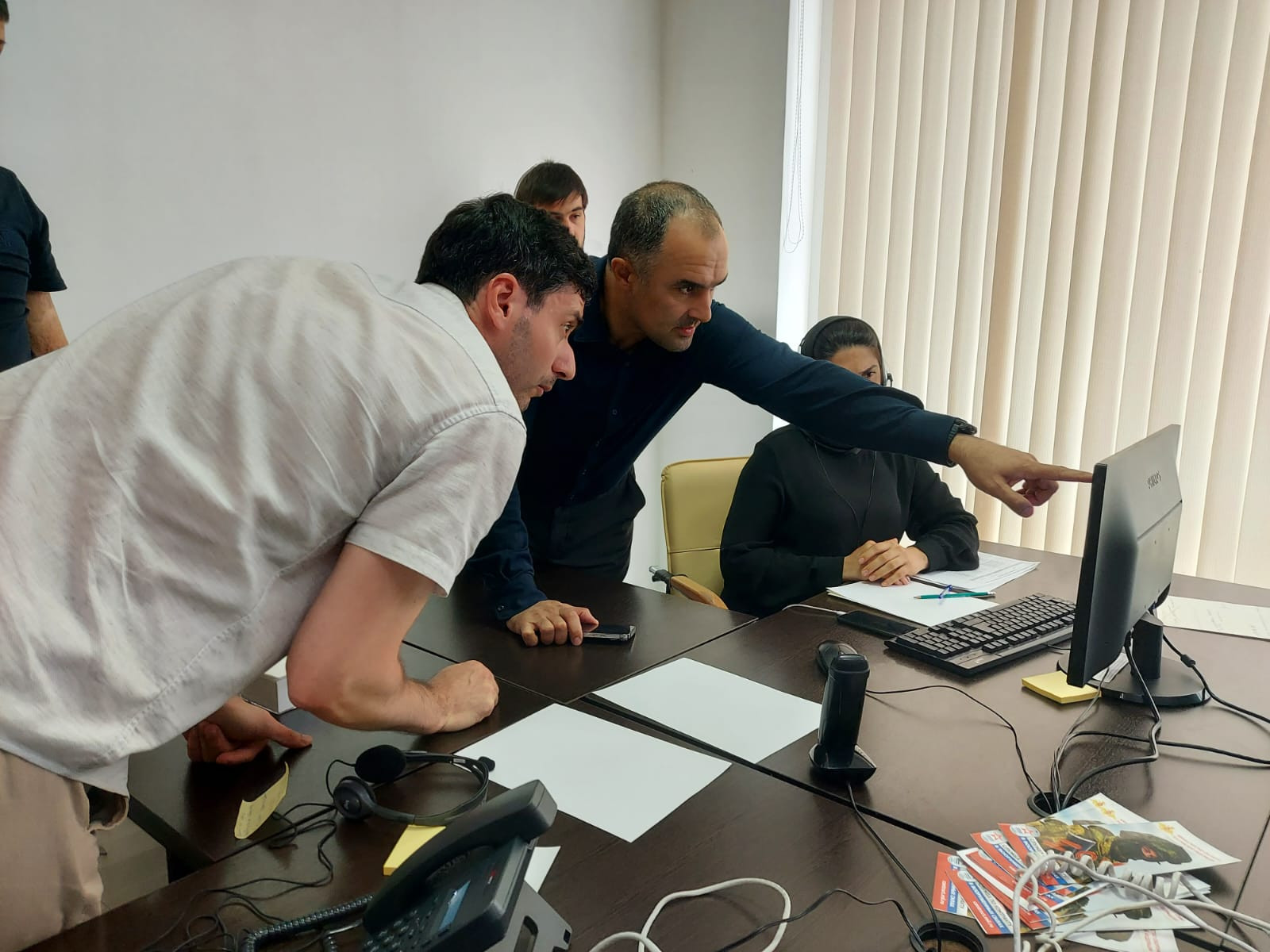 "Более 100 человек позвонили на горячую линию организованную Минцифры региона." - сообщил Юрий Гамзатов в интервью РГВК "Дагестан"