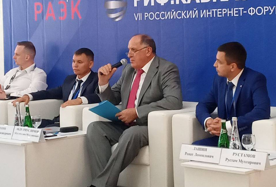 Председатель Правительства Республики Дагестан Абдулмуслимов Абдулмуслим Мухудинович: