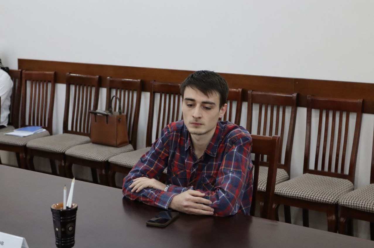 Министр цифры Дагестана Юрий Гамзатов провел личный выездной прием граждан в Буйнакске вместе с главой муниципалитета Махачом Абдулмуслимовым