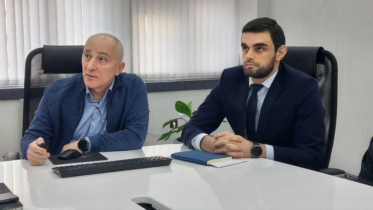 Как правильно оказывать первую медицинскую помощь, рассказали сотрудникам Минцифры Дагестана