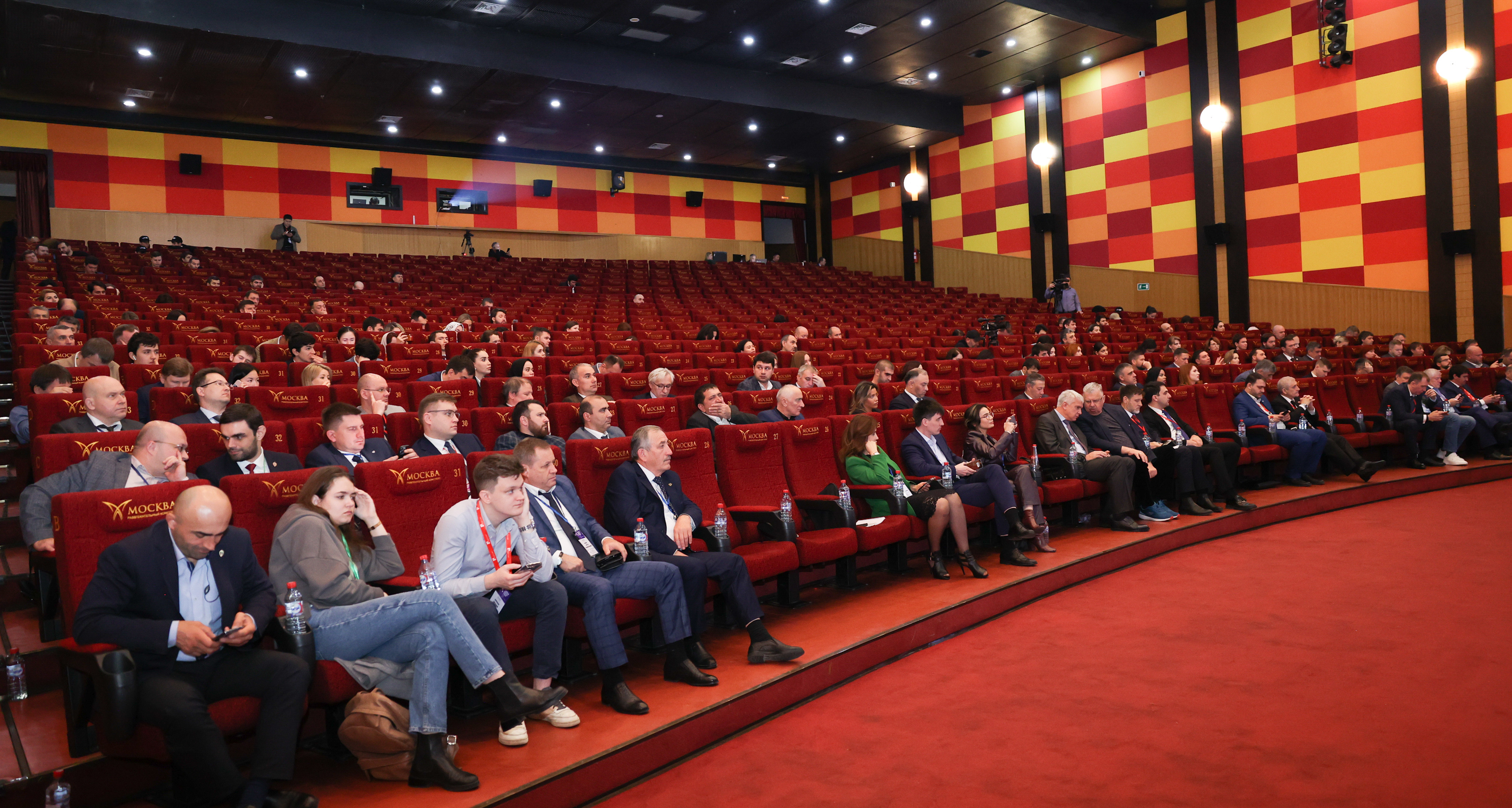 Подведены итоги международного Каспийского цифрового форума -2023