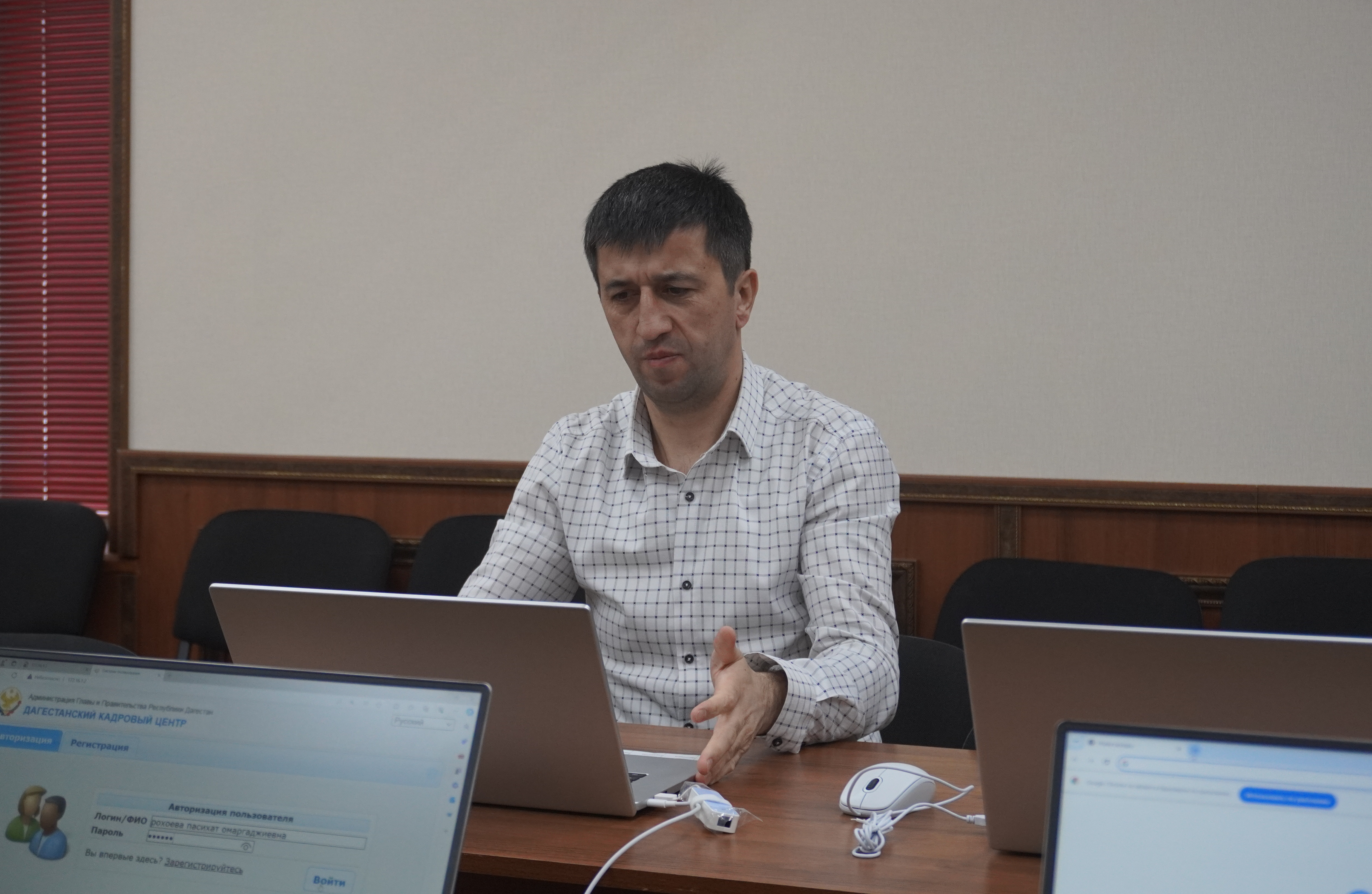 Прошел второй этап конкурса на замещение вакантных должностей руководителей подведов Минцифры РД