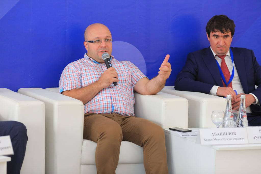 На VII РИФ.Кавказ проводится круглый стол: «Стратегия импортозамещения в новых реалиях: приоритеты, подходы, миграция»  Организатором выступает Ассоциация разработчиков программных продуктов «Отечественный софт»