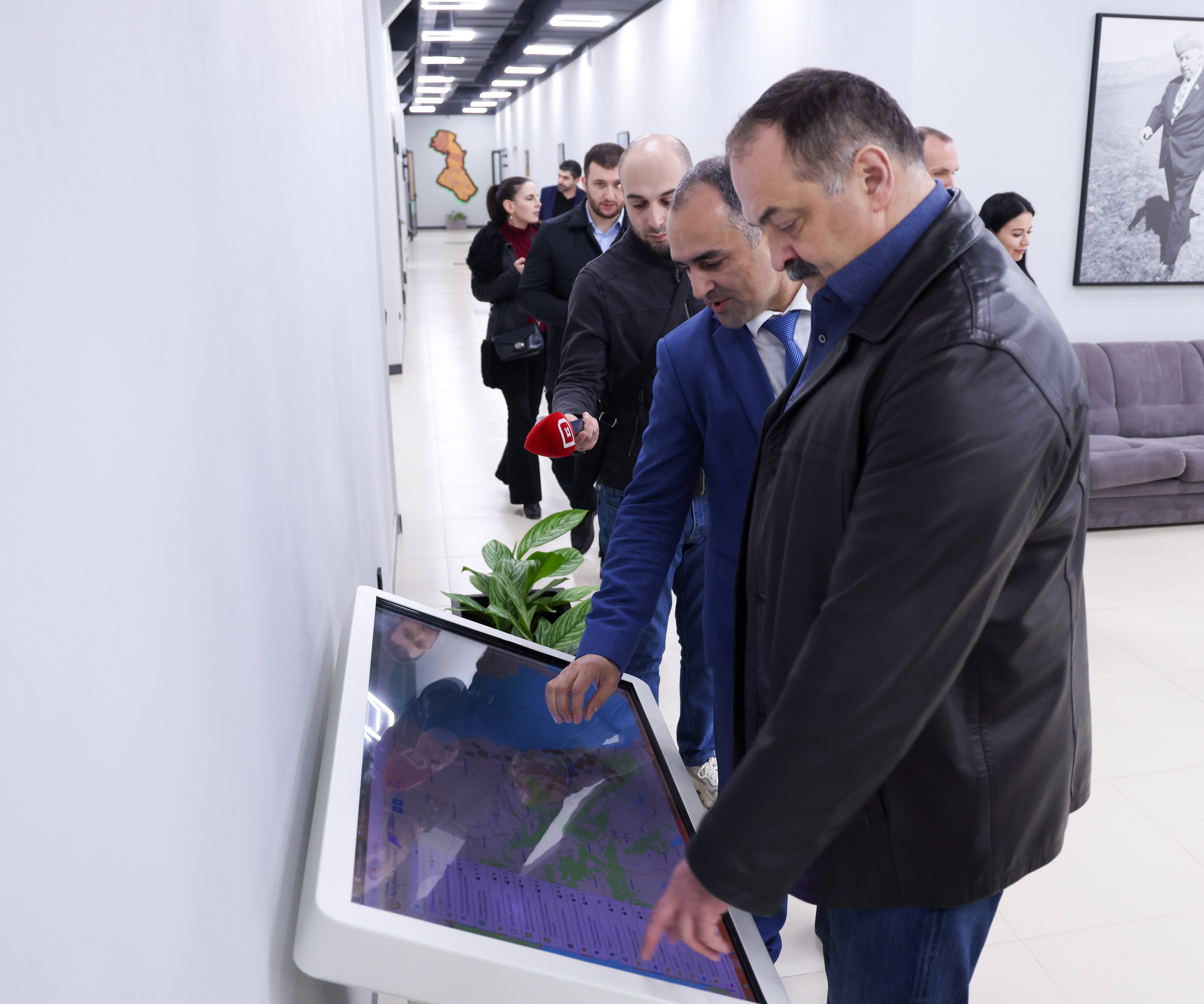 Сергей Меликов посетил  Минцифры Дагестана.