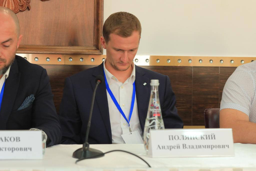 Прямо сейчас проводится рабочая сессия «Импортозамещение в области информационной безопасности. Готовые решения отечественных разработчиков»
