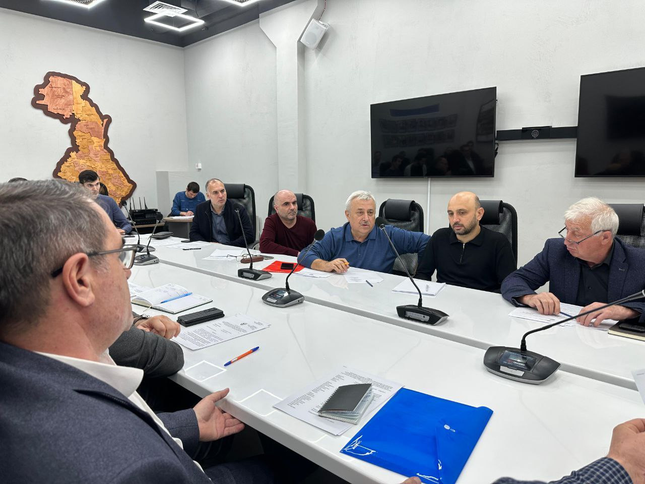 В Минцифры Дагестана прошло совещание с операторами связи и филиала ПАО «Россети Северный Кавказ» - Дагэнерго