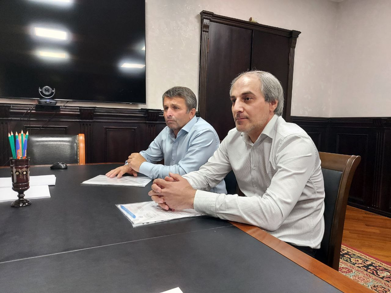 Выездной прием граждан в Левашинском районе провел министр цифрового развития Дагестана Юрий Гамзатов