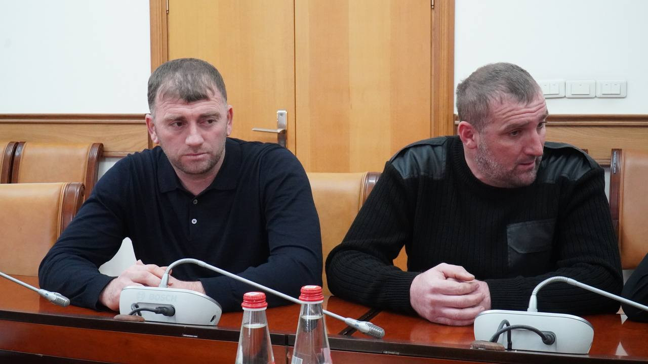 Абдулмуслим Абдулмуслимов встретился с жителями села Чиркей Буйнакского района