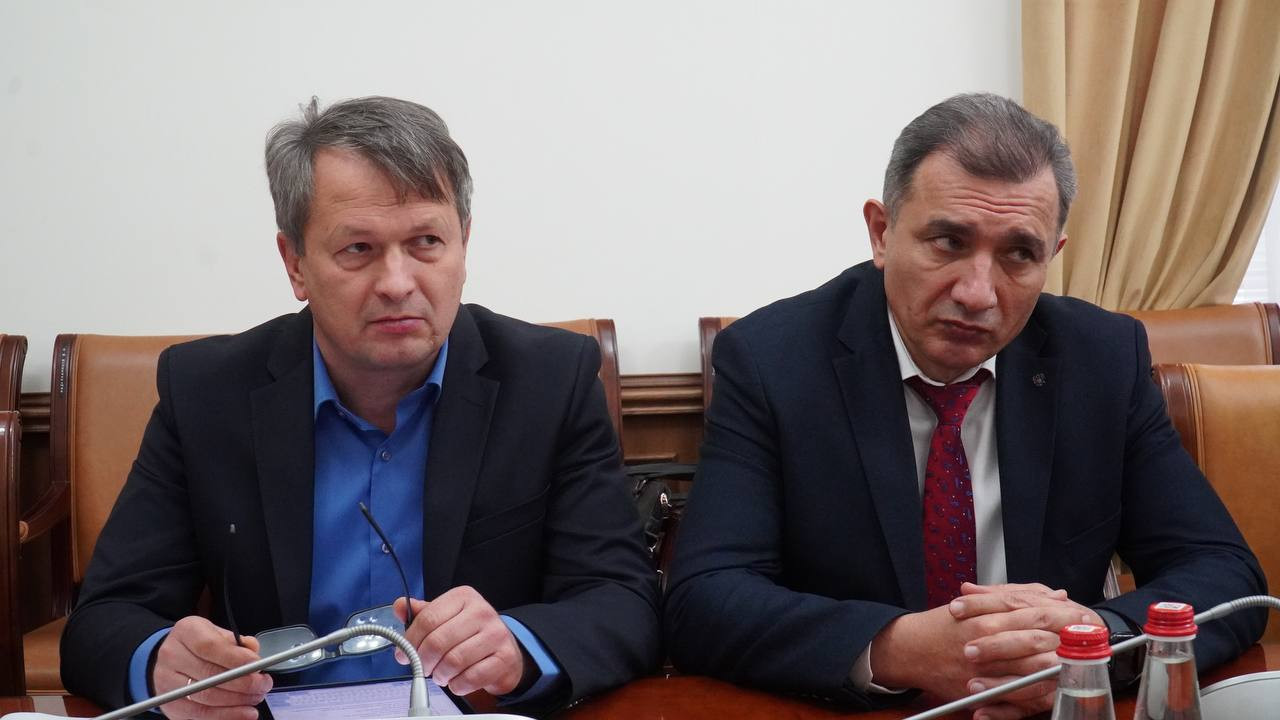 Абдулмуслим Абдулмуслимов встретился с жителями села Чиркей Буйнакского района