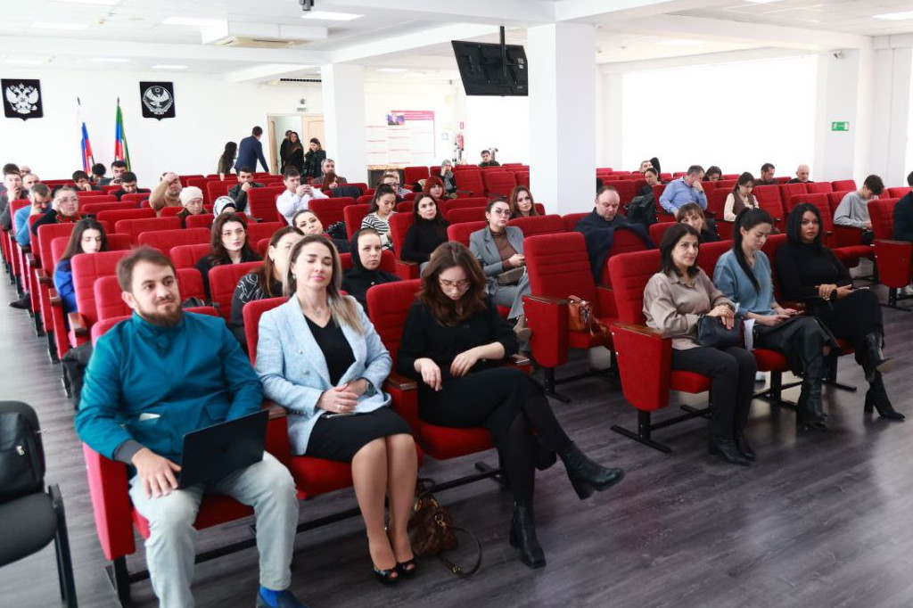 Минцифры Дагестана совместно с ЦУРом организовали обучающий семинар ВКонтакте