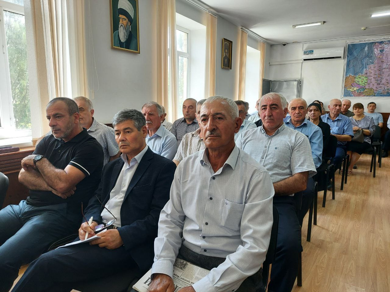 Юрий Гамзатов обсудил Послание Главы Дагестана с активом Ахтынского района
