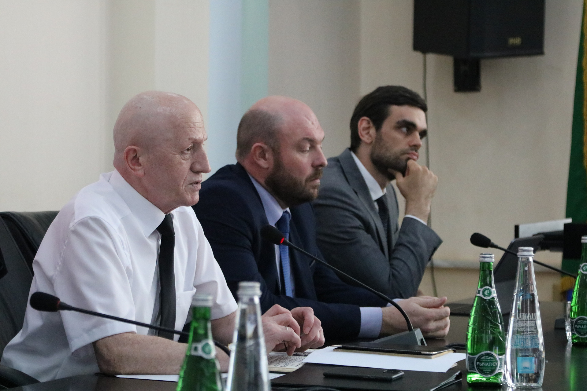 Вопросы права, образования и кибербезопасности в сфере цифрового развития обсудили в Дагестанском государственном университете.