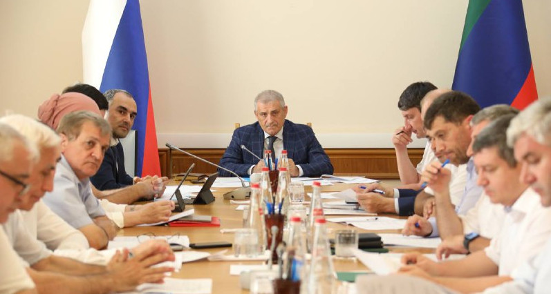 Основные тезисы с заседания Правительственной комиссии РД по использованию информационных технологий для формирования экосистемы цифровой экономики, который состоялся под руководством вице-премьера Ризвана Газимагомедова: