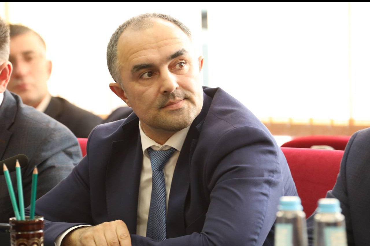 Юрий Гамзатов поздравил жителей республики с праздником Курбан-байрам