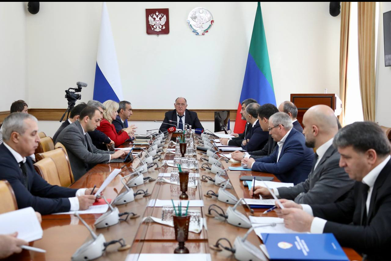 Подготовку к Каспийскому цифровому форуму обсуждают в эти минуты на заседании оргкомитета