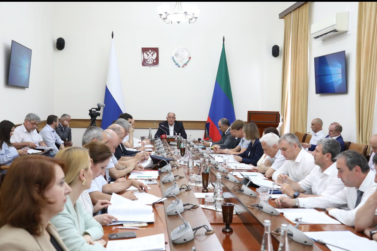 Заседание Правительственной комиссии по защите информации прошло под  руководством Председателя Правительства республики Абдулмуслима Абдулмуслимова