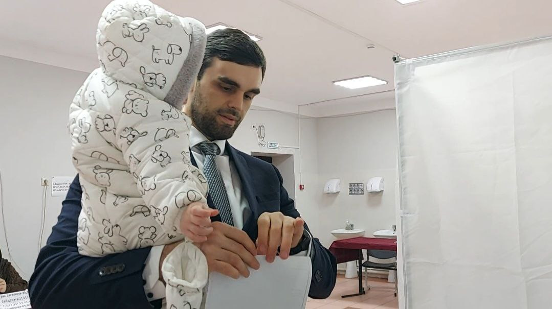 "Это наше будущее и будущее наших детей"- 1-й заместитель министра цифрового развития Дагестана Рамазан Абдуллаев проголосовал на выборах
